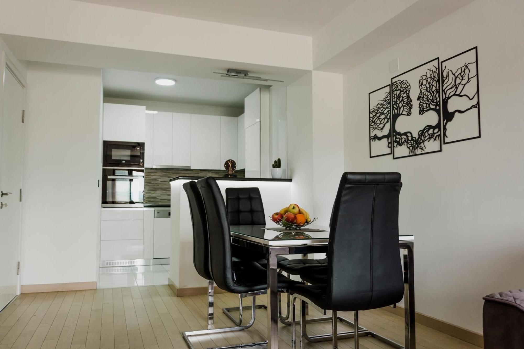 Luka Apartments Flatiron Skopje Eksteriør billede
