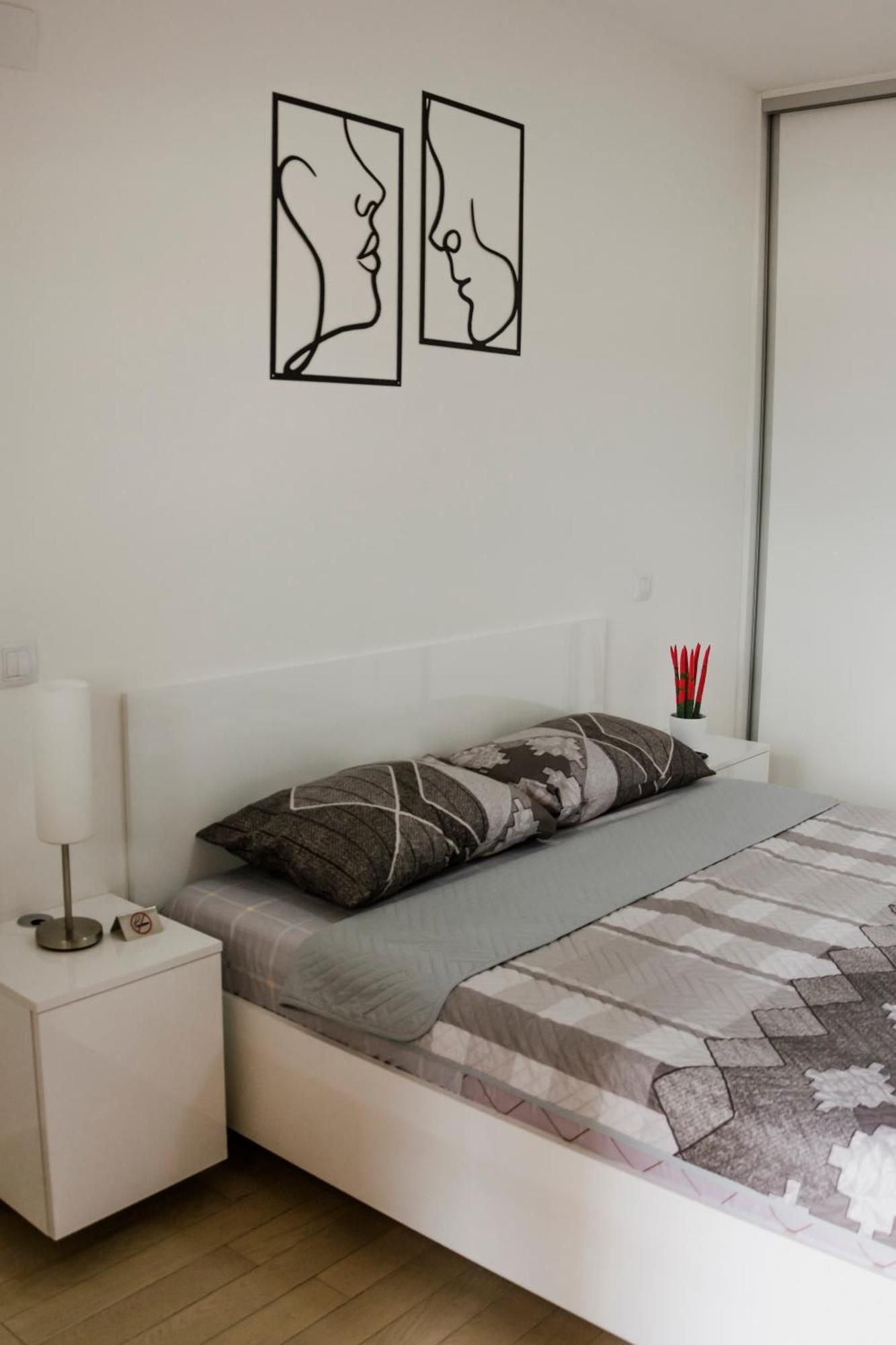 Luka Apartments Flatiron Skopje Eksteriør billede